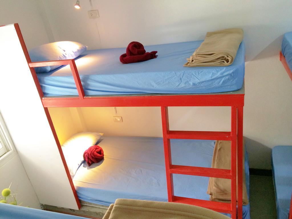 Asleep Hostel Koh Lanta Exterior photo